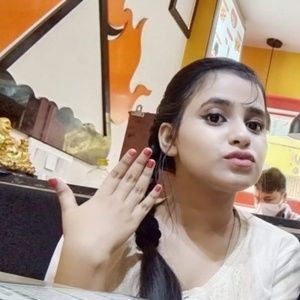 Meet your Posher, Laiba